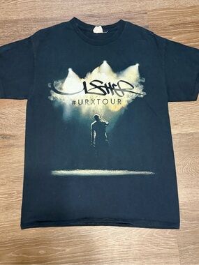 Usher Black Short-Sleeve #URXTOUR Graphic Tee